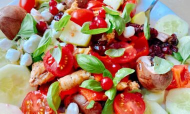 Photo "5 original and nutritious salad recipes for lunch or dinner"