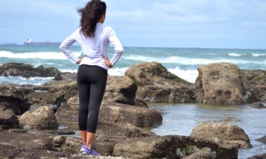 Photo "5 exercises to strengthen your legs and buttocks without equipment"