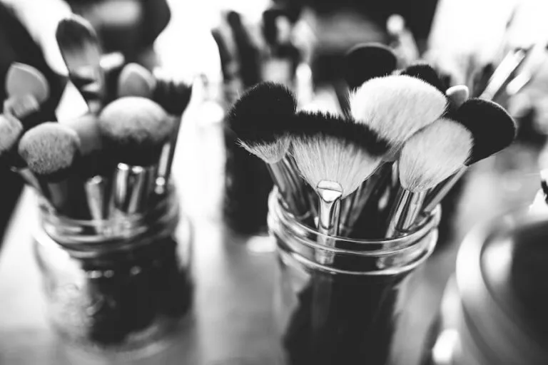 Ultimele tendințe în beauty: Ce este la modă și cum să le integrezi în stilul tău Photo "The latest beauty trends: Whats in fashion and how to integrate them into your style"