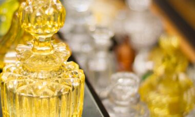 Photo "Guide to Choosing a Signature Perfume: Olfactory Notes and Personality"