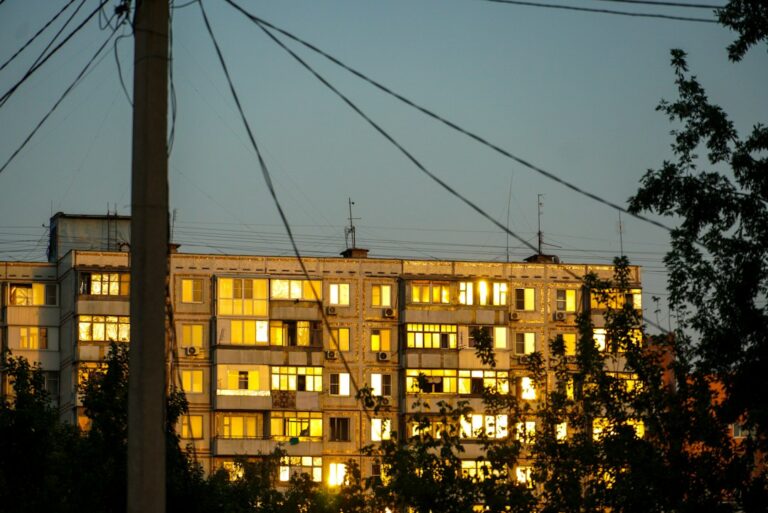 Alegerea unei eșarfe pentru a-ți lumina chipul Photo eșarfă luminată