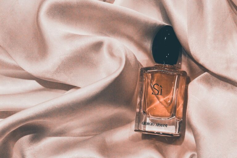 Photo perfume longevity