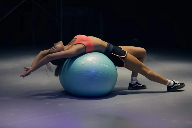 Photo body shaping fitness exercises