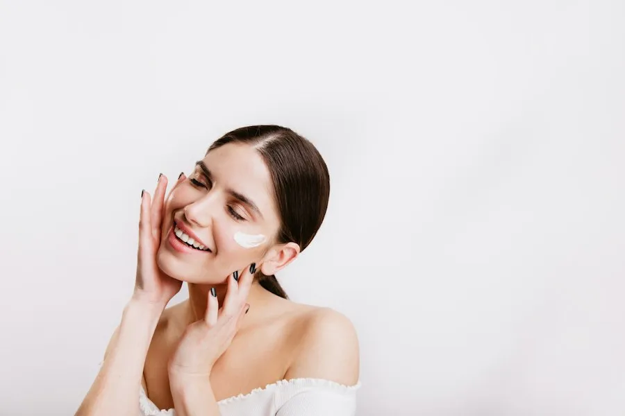 Photo common facial skincare mistakes
