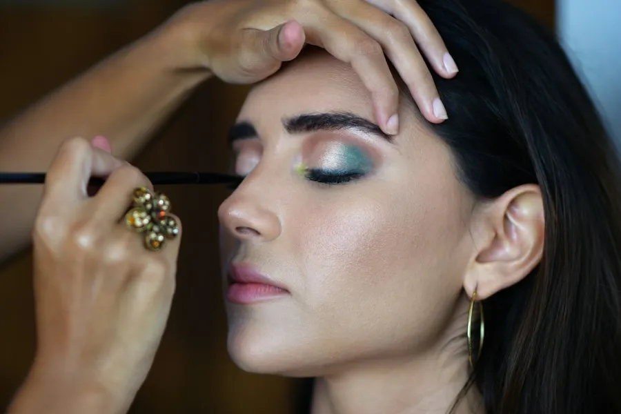 common daytime makeup mistakes