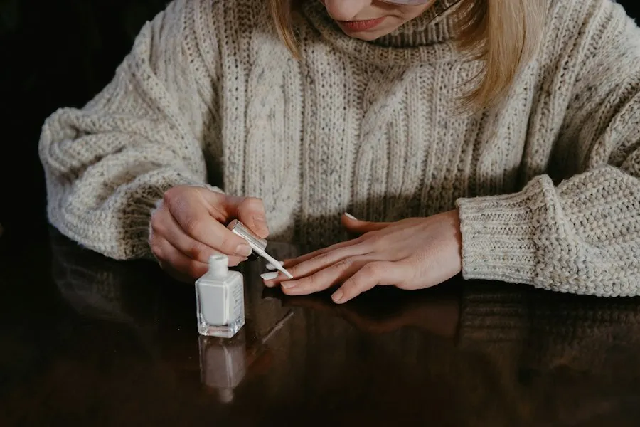 Photo common nail care mistakes manicure errors